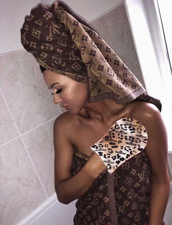 Lena Lenax, Model